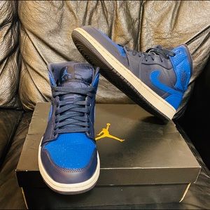Jordan Mid Size 9.5